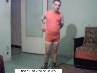 salut ce faceti mai?
eu sint cu handicap fizic am 38 de ani vb si merg mai greu lociesc singur de 19